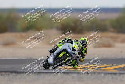 media/Sep-11-2022-SoCal Trackdays (Sun) [[81b7e951af]]/Turn 7 (1145am)/